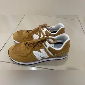 New Balance 574 Shoes Wheat White ML574RP2 Men\'s Size 9.5 NEW W/O Box newbalance_ML574EVW_CATALOG.  main image 2